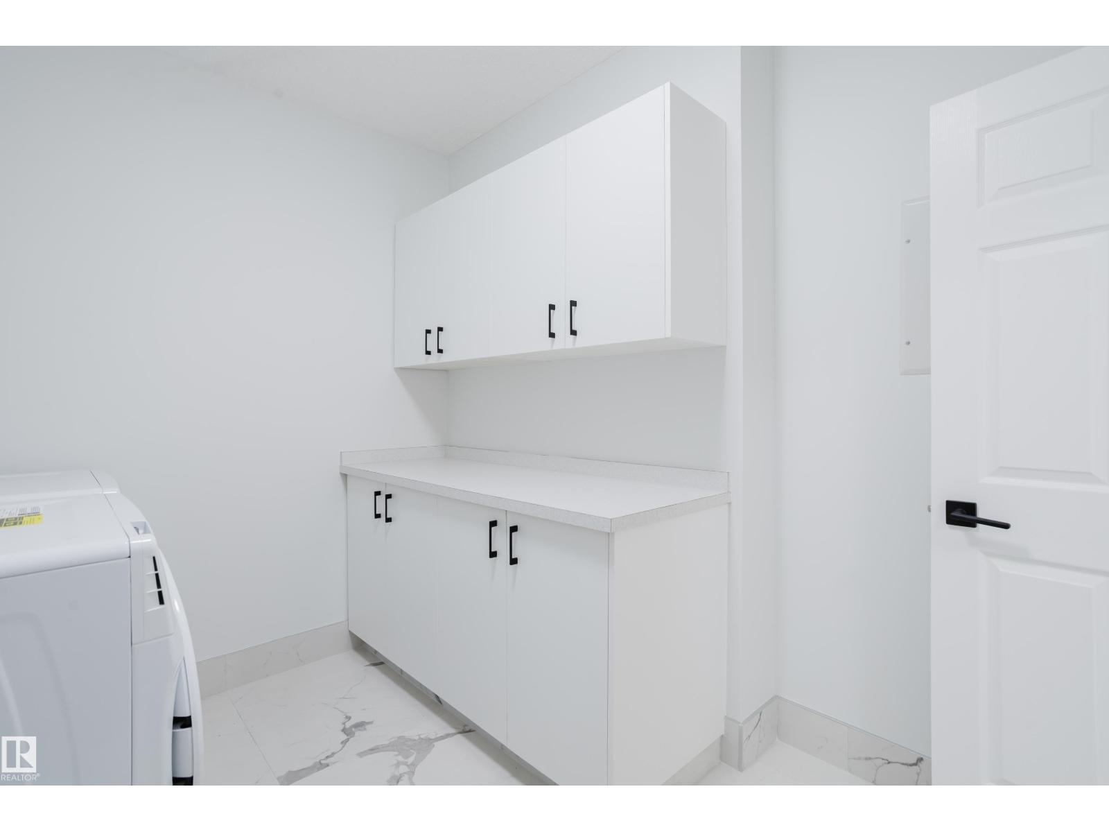 Additional image 5 of 703-9919 105 Street NW, Edmonton, AB, T5K1B1