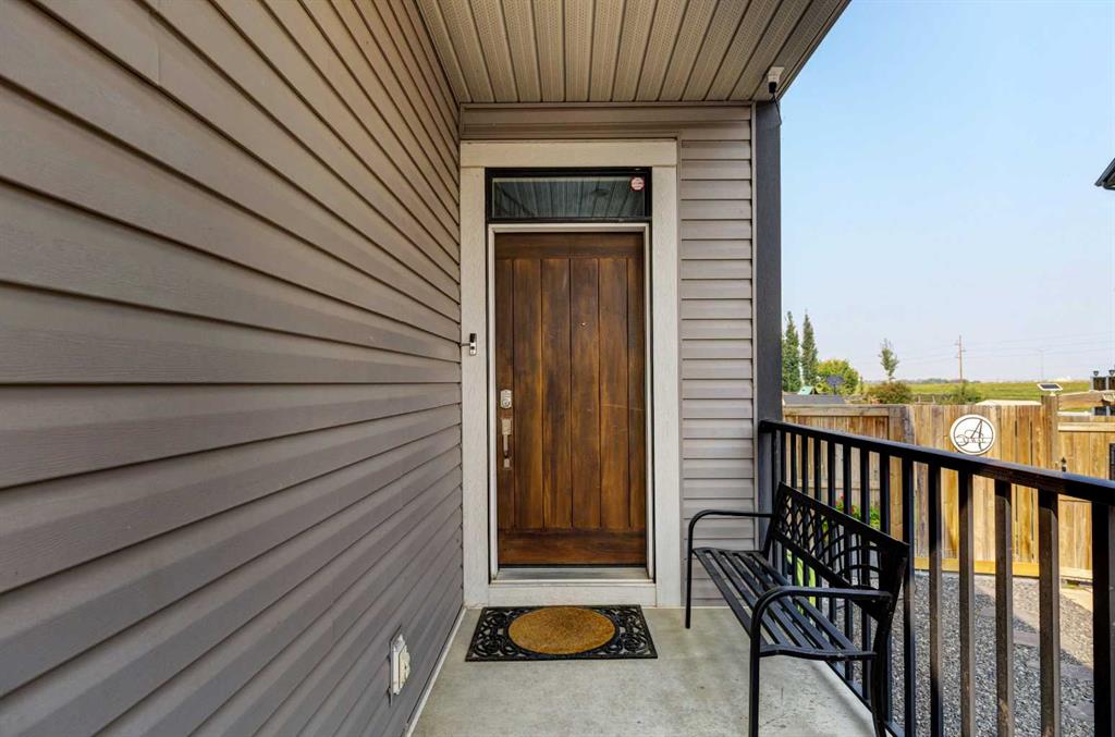 Additional image 2 of 34 Copperpond Street SE, Calgary, AB, T2Z 1J2