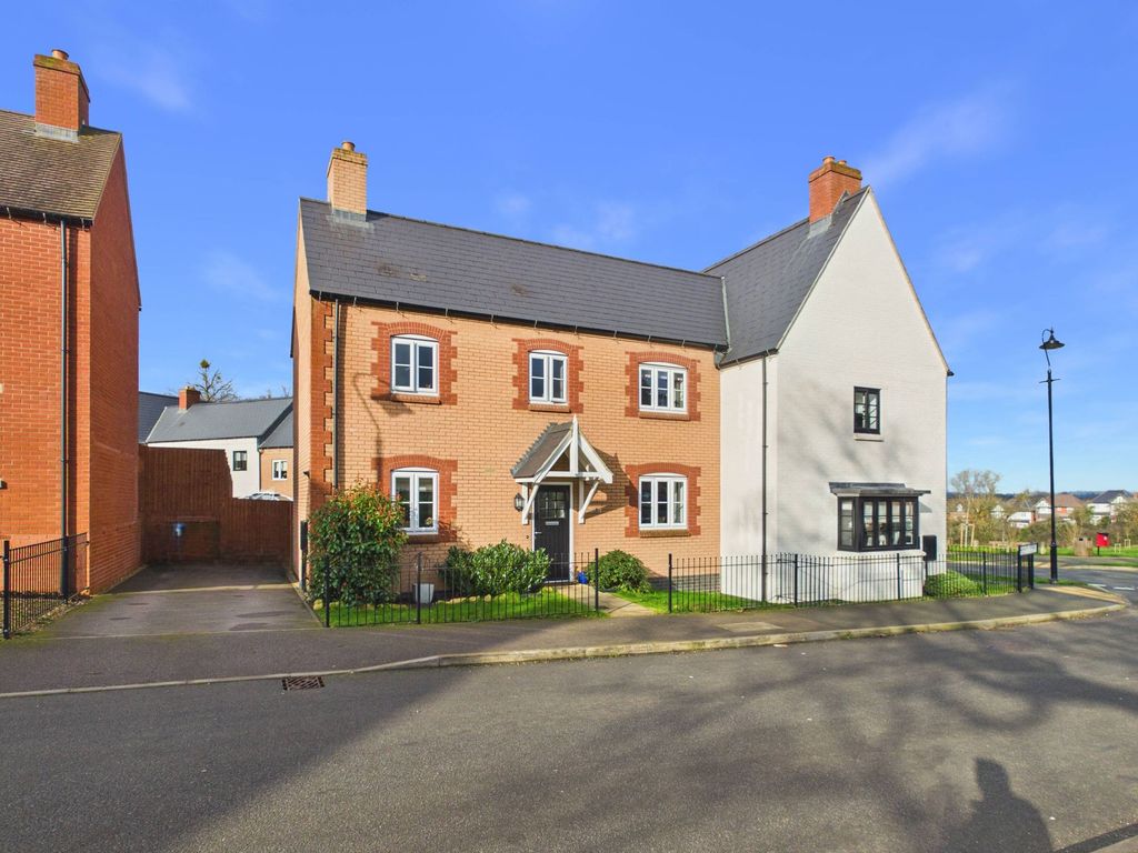 Additional image 22 of 3 bed semi-detached house for saleNewbury Street, Towcester NN12