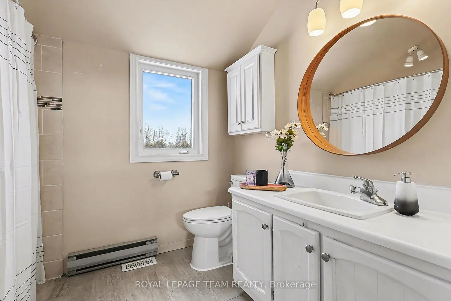 Additional image 9 of 237 Queen West Street