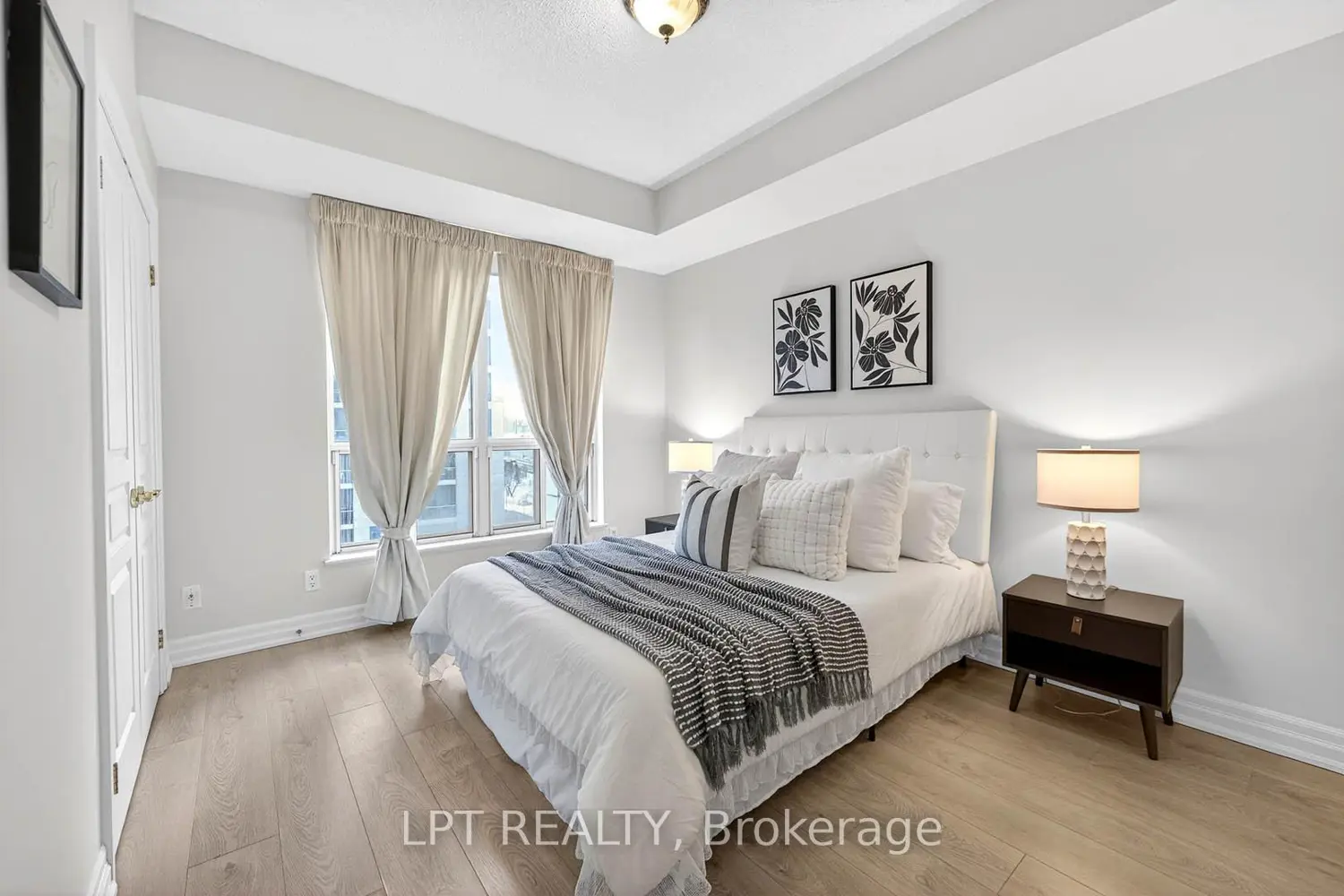 Additional image 10 of 2083 Lake Shore Boulevard 812