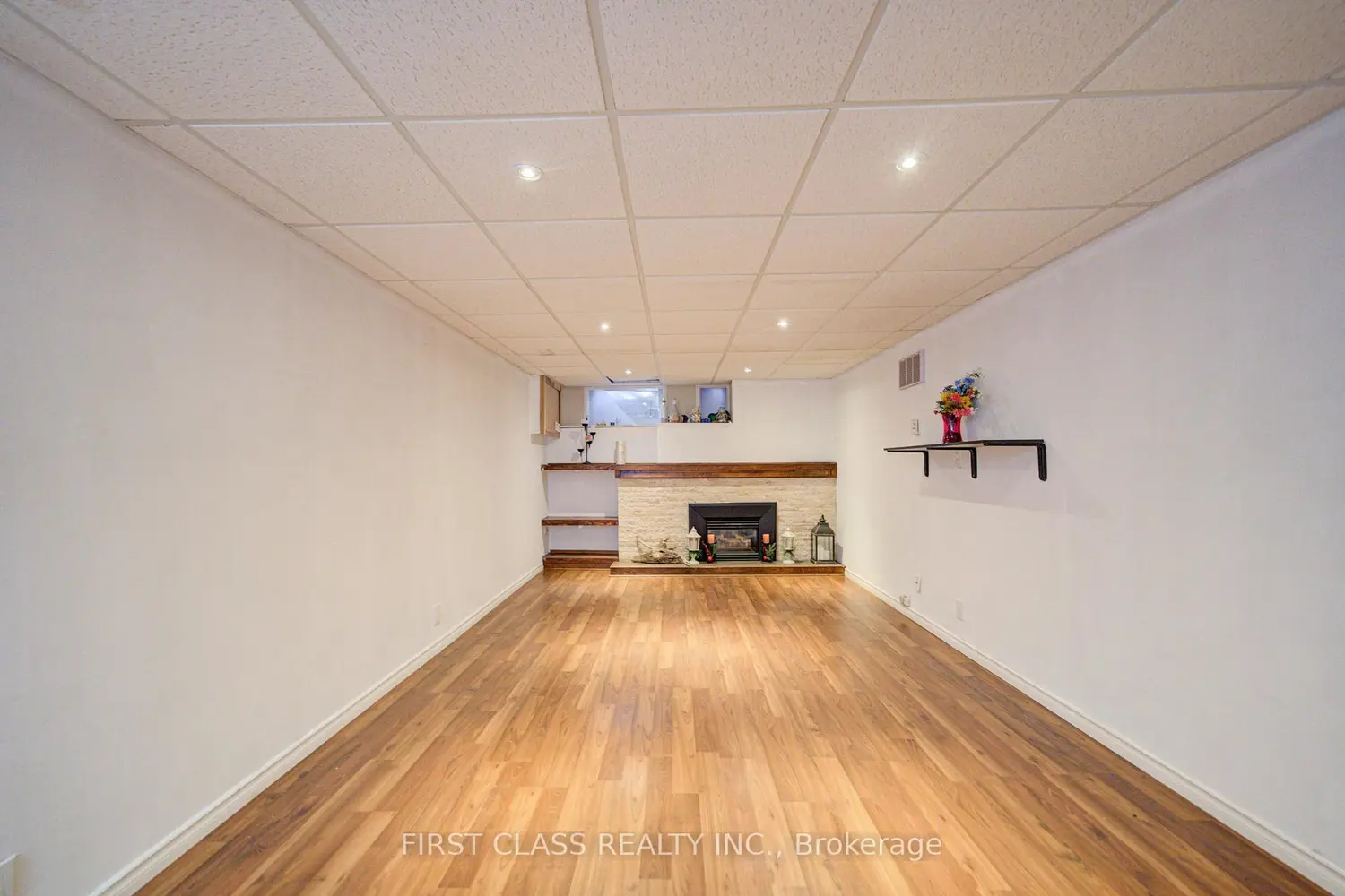 Additional image 15 of 126 Sherwood Forest Drive