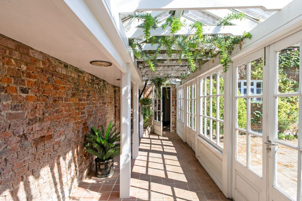 Additional image 10 of 9 bed detached house for saleAshendene Road, Bayford SG13