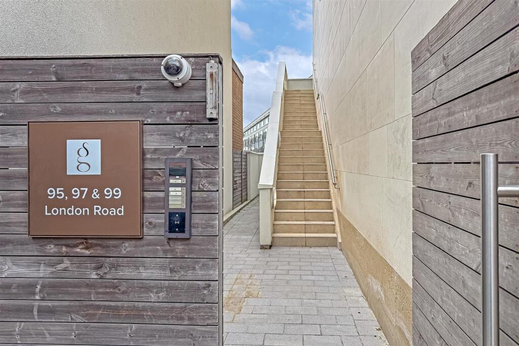 Additional image 28 of London Road, St. Albans