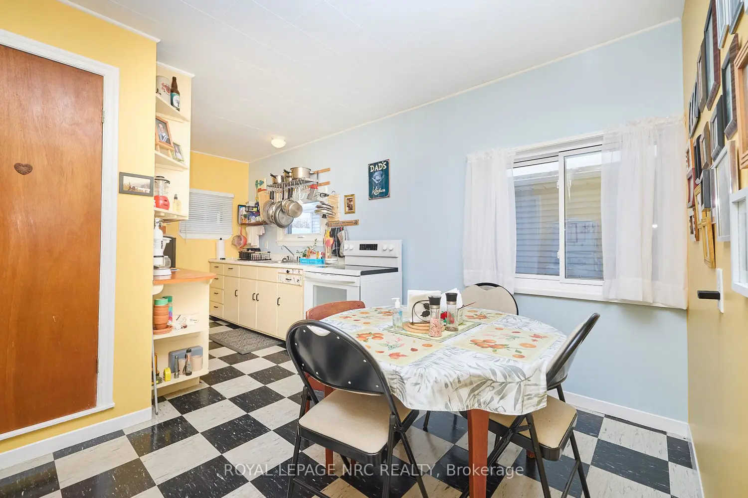 Additional image 4 of 218 Carlton Street