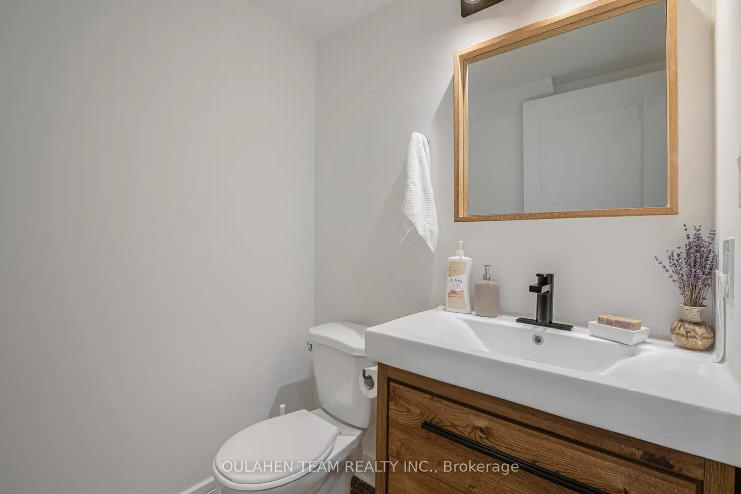 Additional image 8 of 1 Avondale Avenue 909