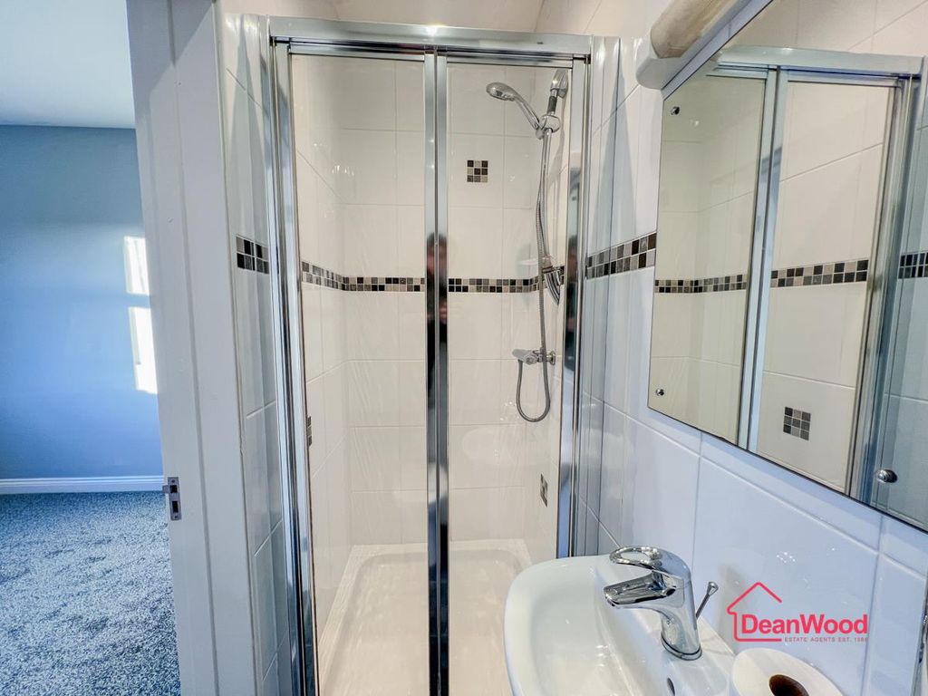 Additional image 12 of 2 bed flat for saleApt 5 Prospect Court, Woodbourne Road, Douglas, Isle Of Man IM1