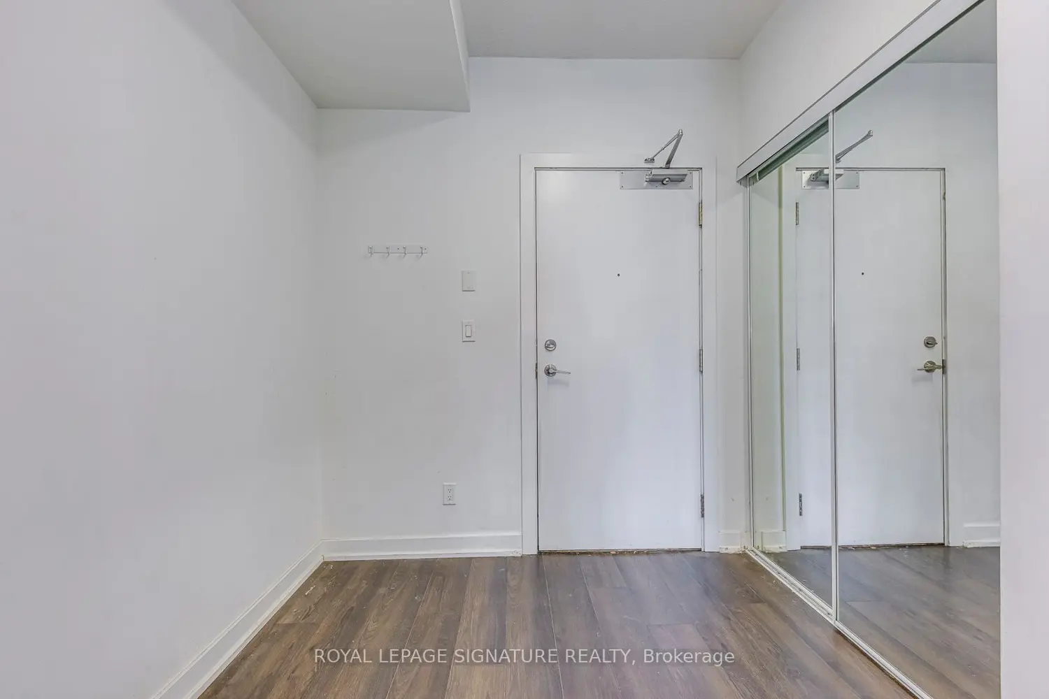 Additional image 3 of 20 Bruyeres Mews 1901