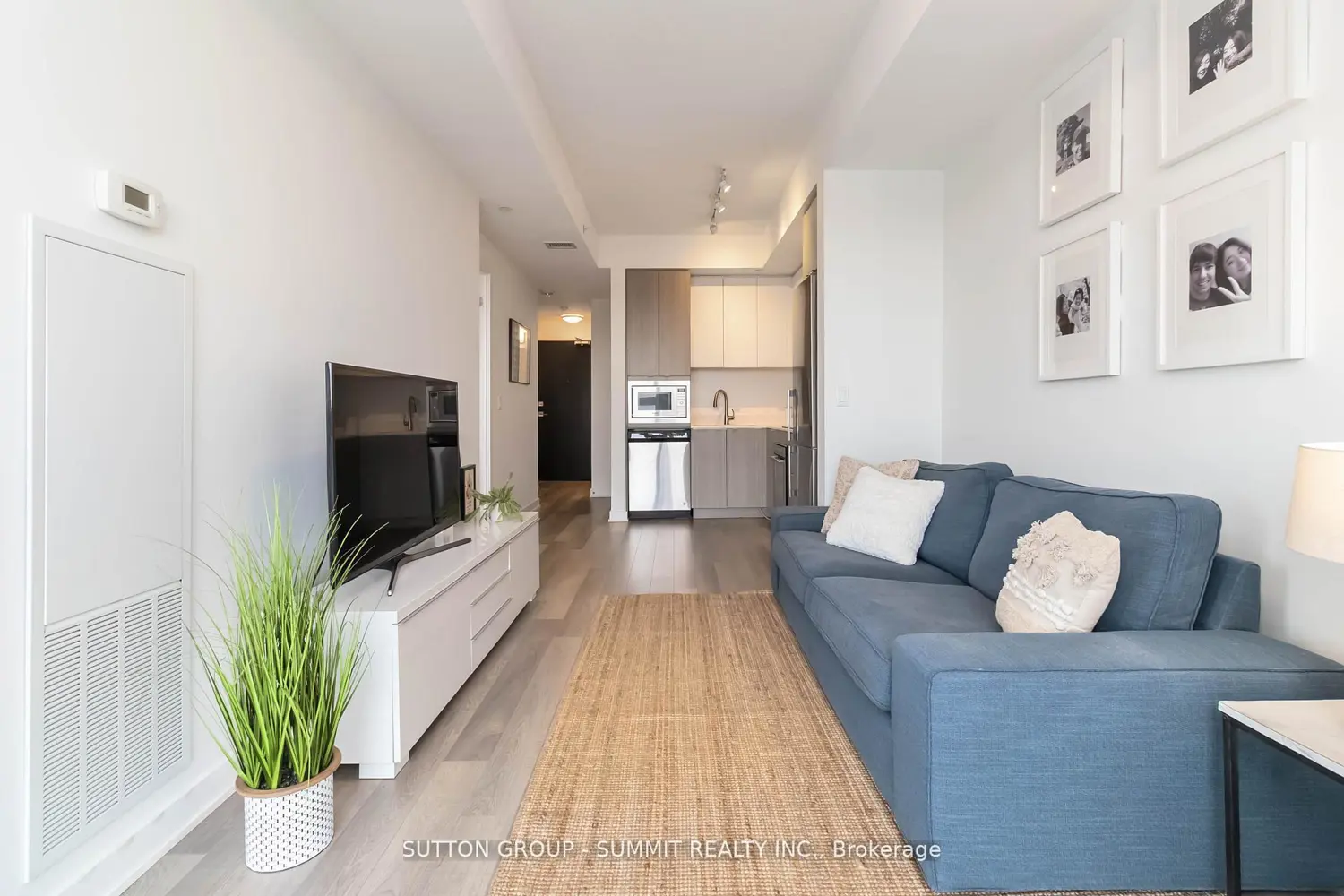 Additional image 8 of 5220 Dundas Street D422