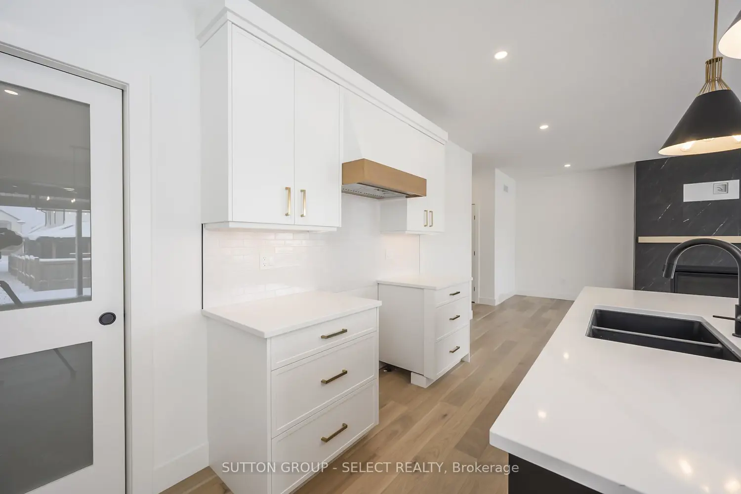 Additional image 6 of 1898 Fountain Grass Drive