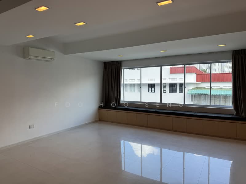 Additional image 3 of 82 Tiong Poh Road