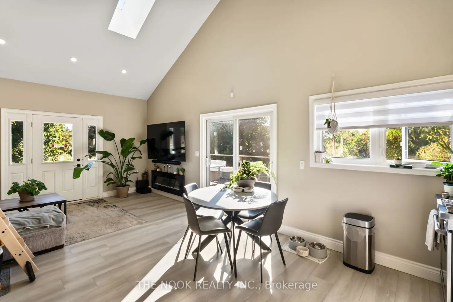 Additional image 9 of 46 Mcguire Beach Road