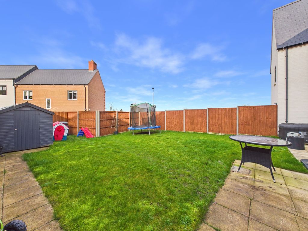 Additional image 20 of 3 bed semi-detached house for saleNewbury Street, Towcester NN12