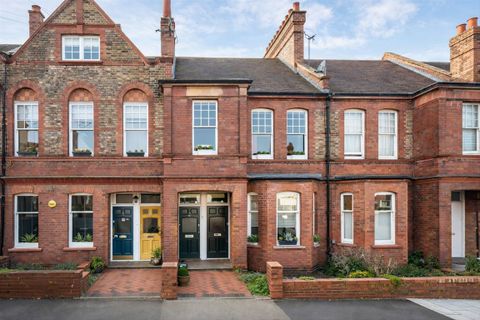 Hailsham Avenue, Streatham SW2
