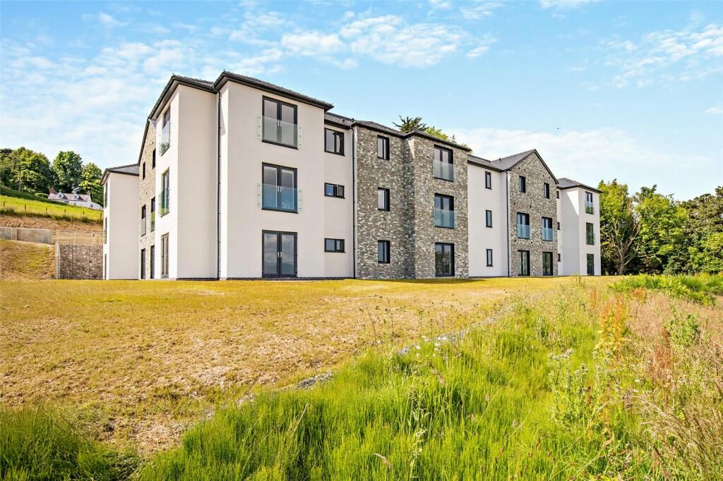 3 bed flat for saleBeaumaris LL58 photo 2