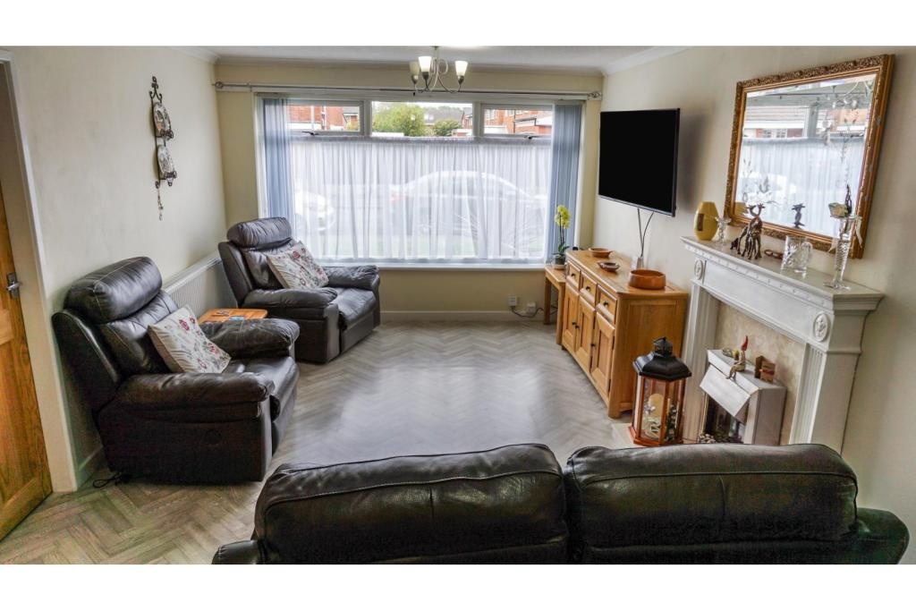 Additional image 2 of 2 Bed Maisonette, Levante Gardens, B33, N1 7GU