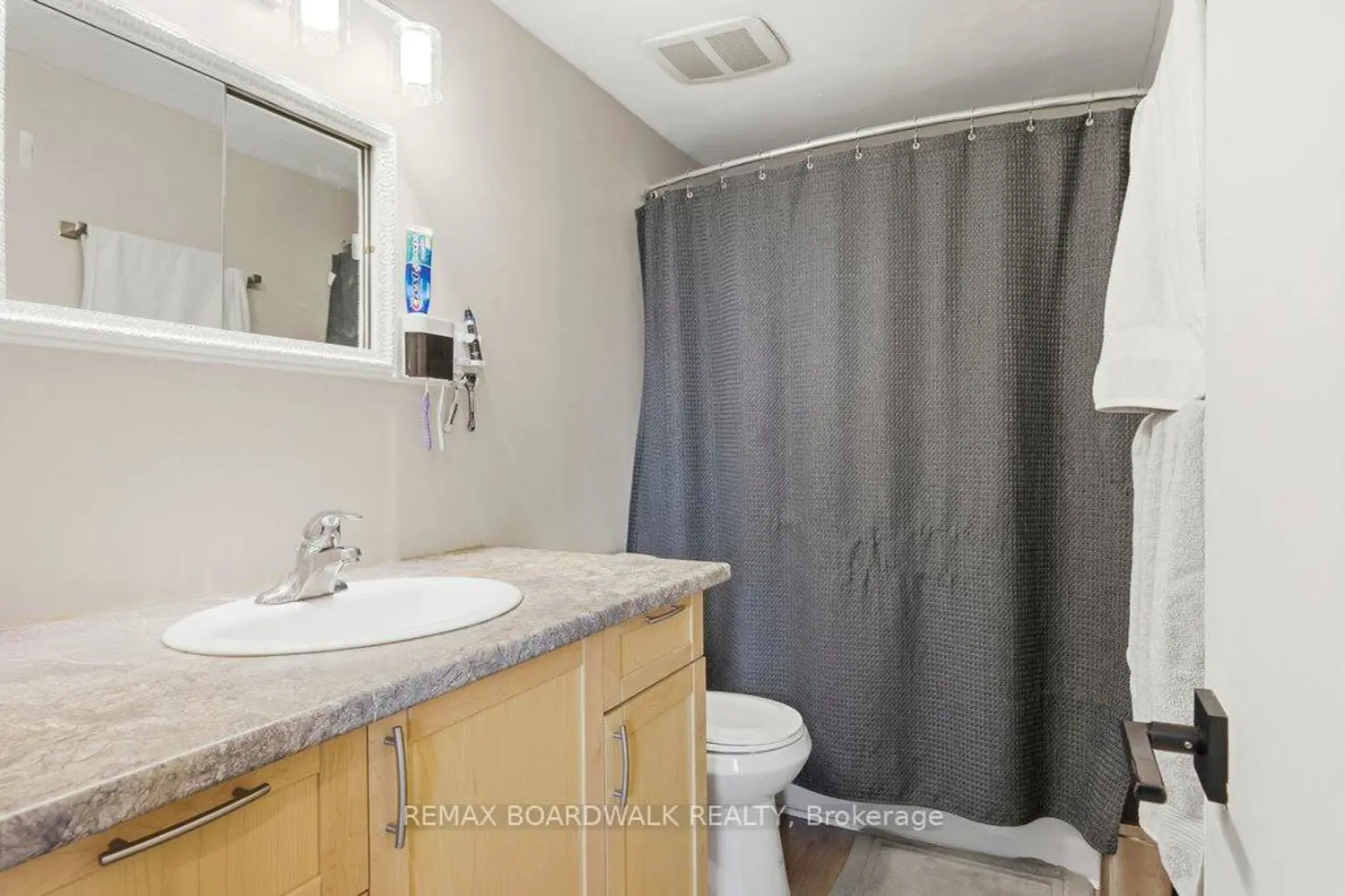 Additional image 10 of 2390 Rondel Street