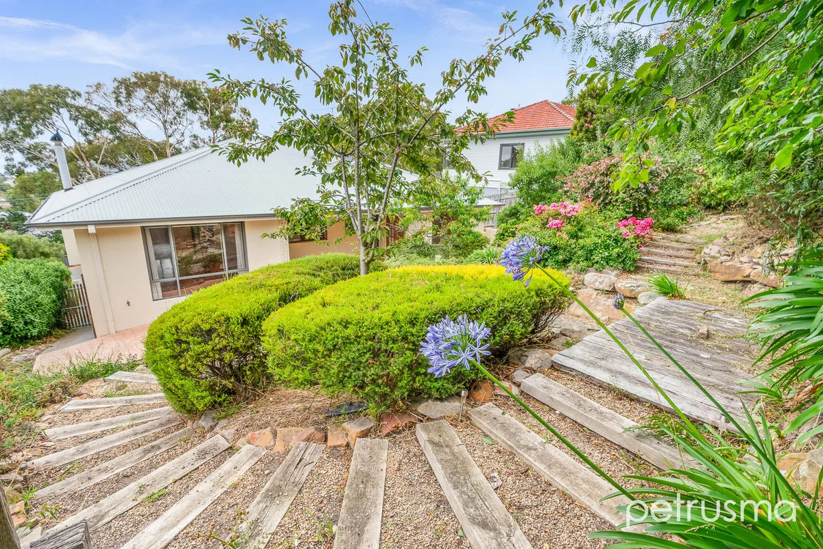 Additional image 21 of 3 Selby Place, Lindisfarne TAS 7015