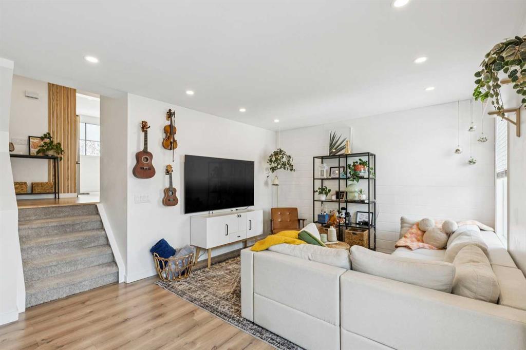 Additional image 6 of 1414 Ranchlands Road NW, Calgary, AB, T3G 1M9