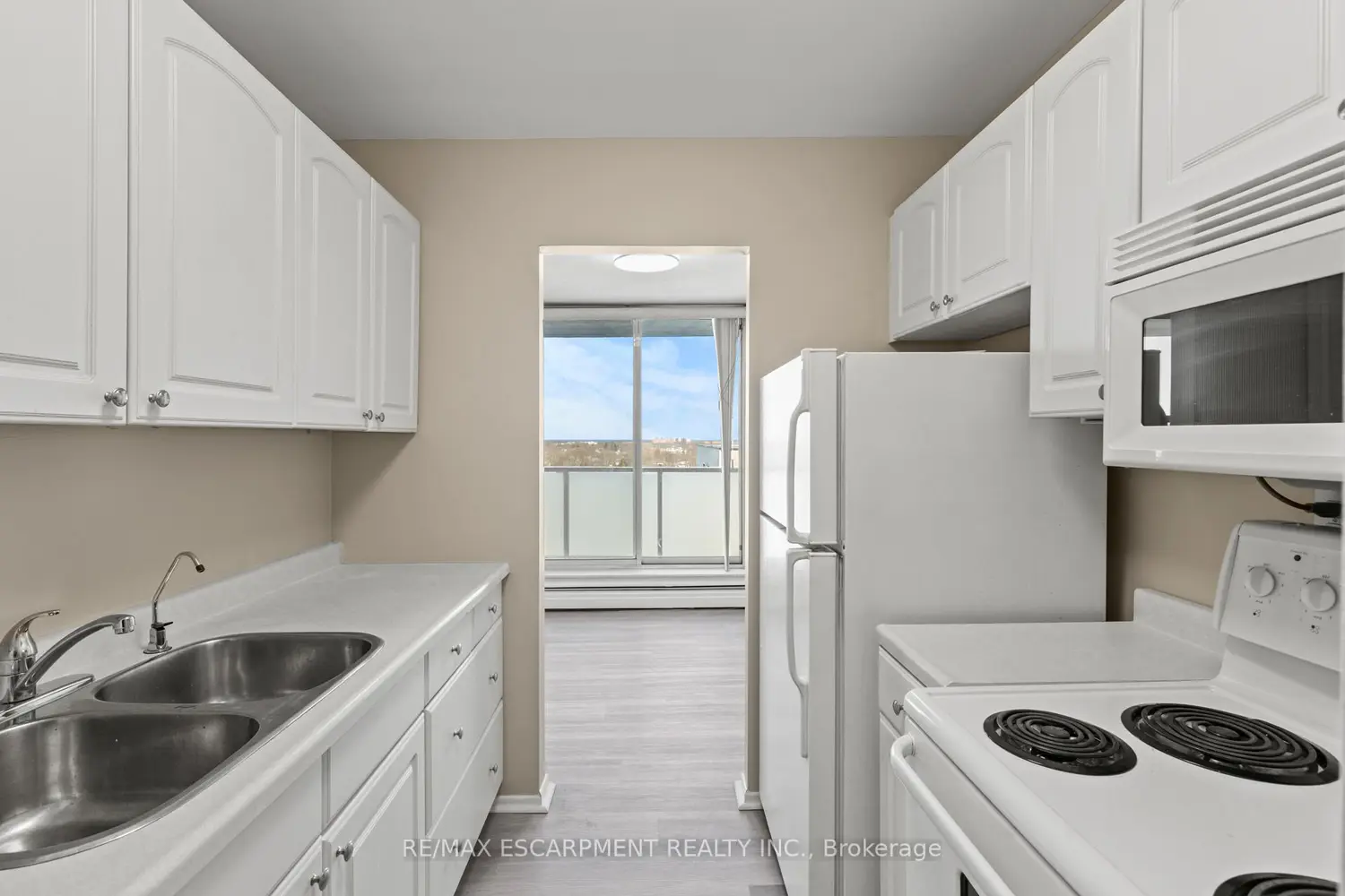 Additional image 6 of 359 Geneva Street 1004