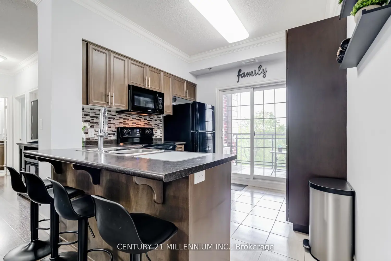 Additional image 7 of 1440 Gordon Street 414