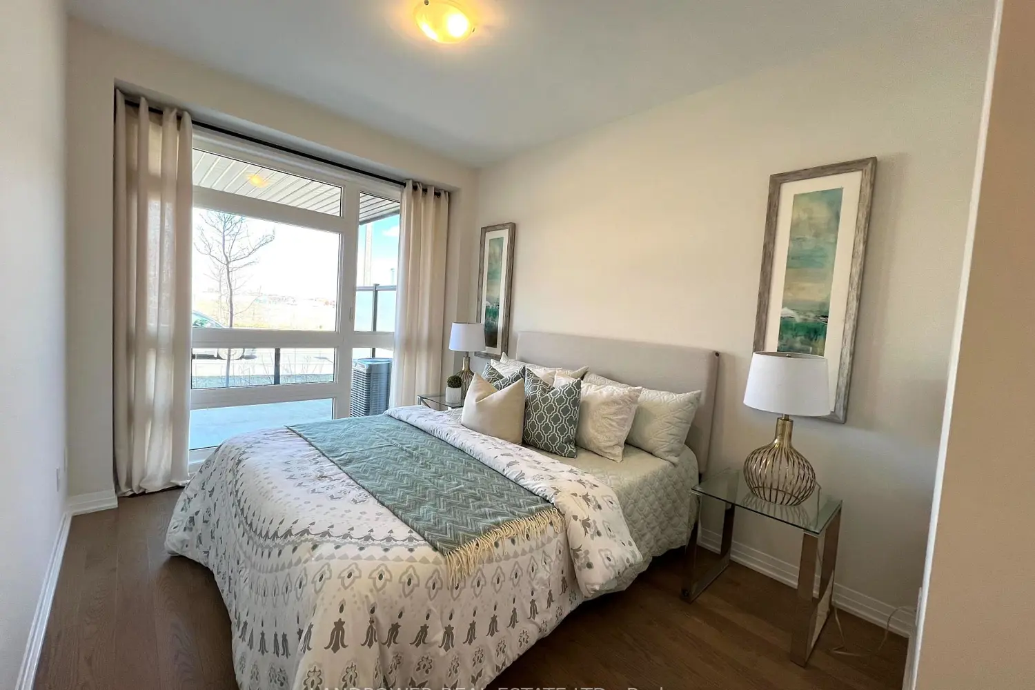 Additional image 8 of 1655 Bur Oak Avenue