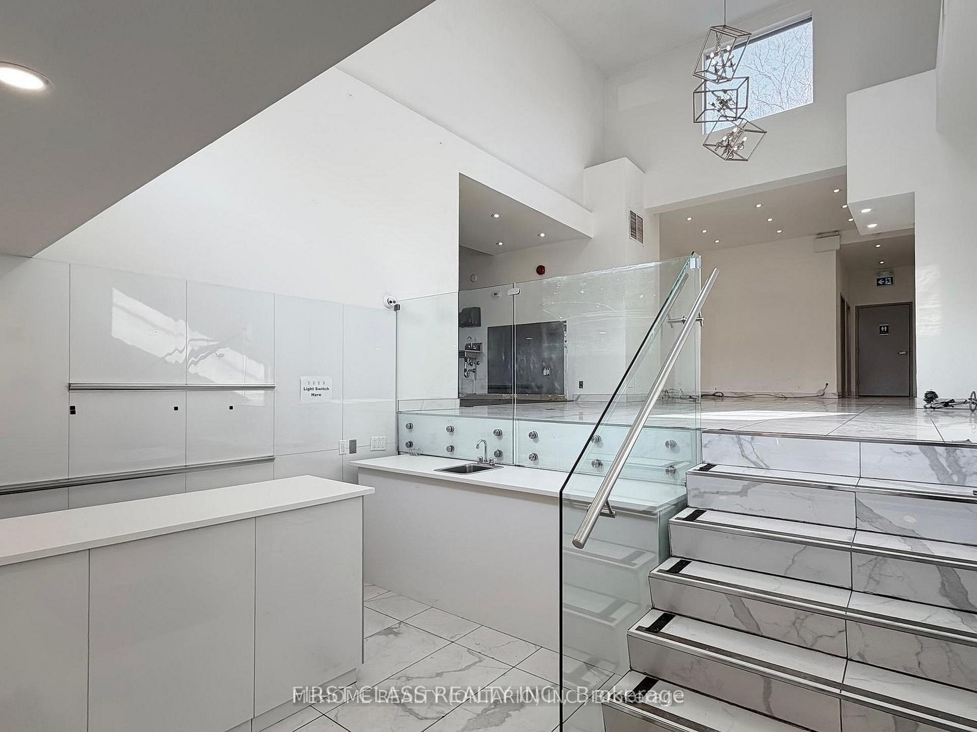 Additional image 4 of 406 Summerhill Avenue, Toronto, ON, M4W 2B4