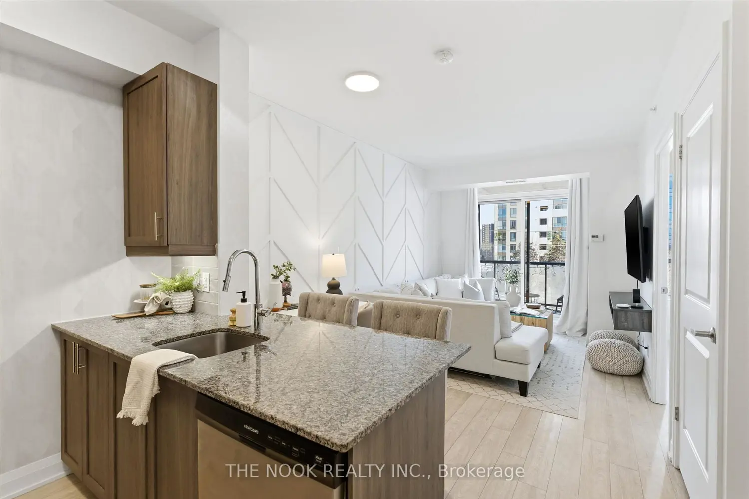 Additional image 12 of 3655 Kingston Road 609