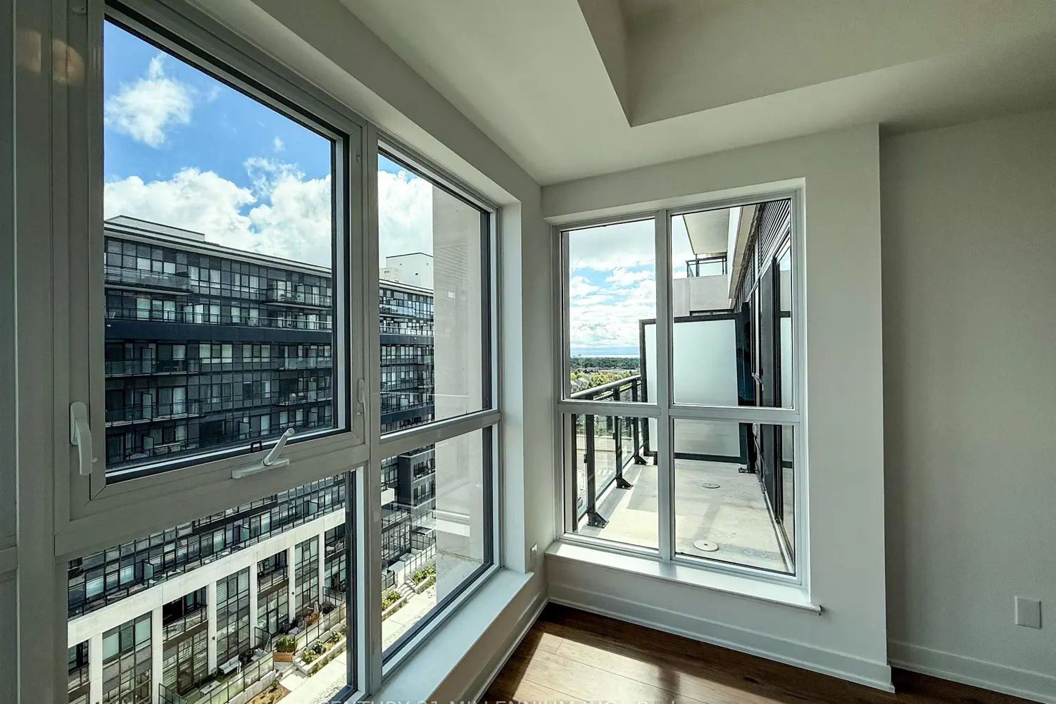 Additional image 5 of 405 Dundas Street 810