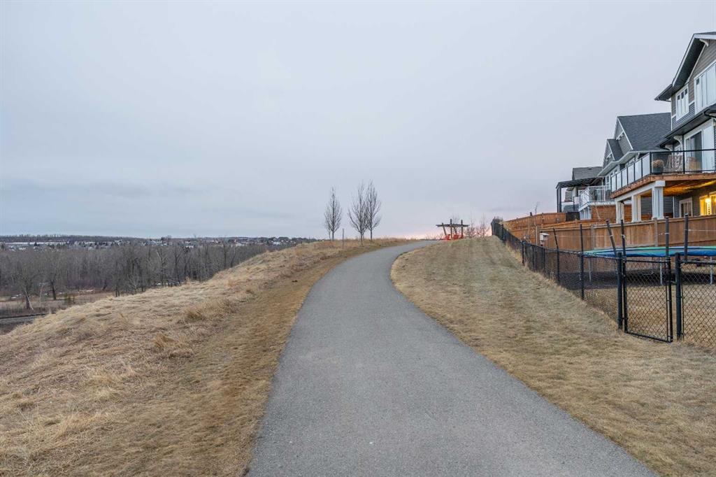 Additional image 4 of 79 Mist Mountain Rise, Okotoks, AB, T1S 5P8