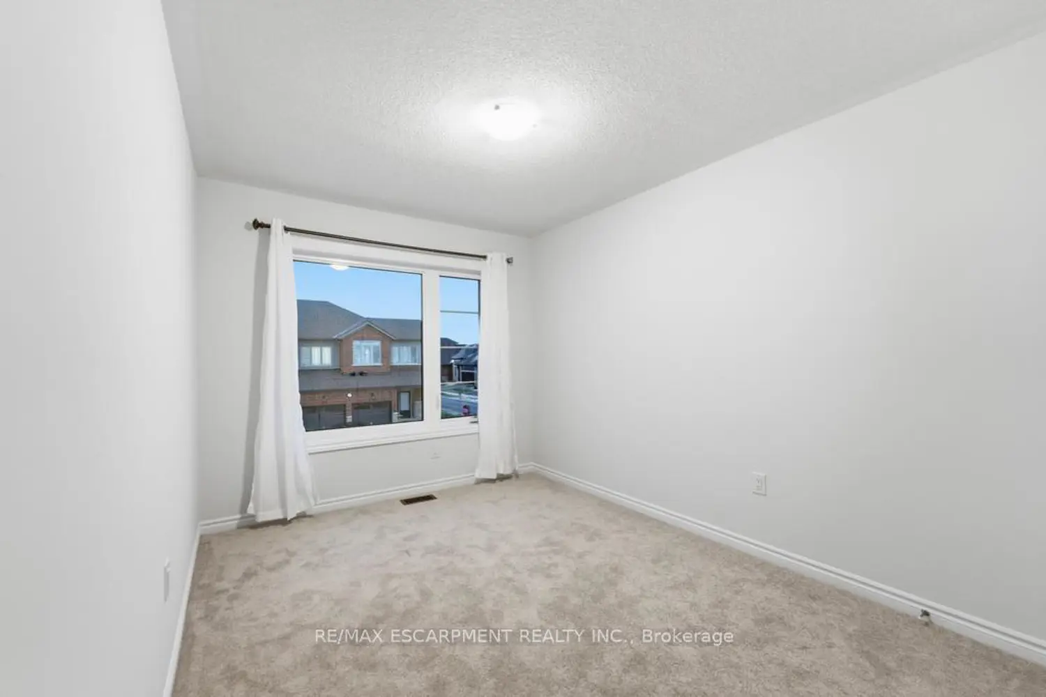 Additional image 9 of 9 Admiral Road