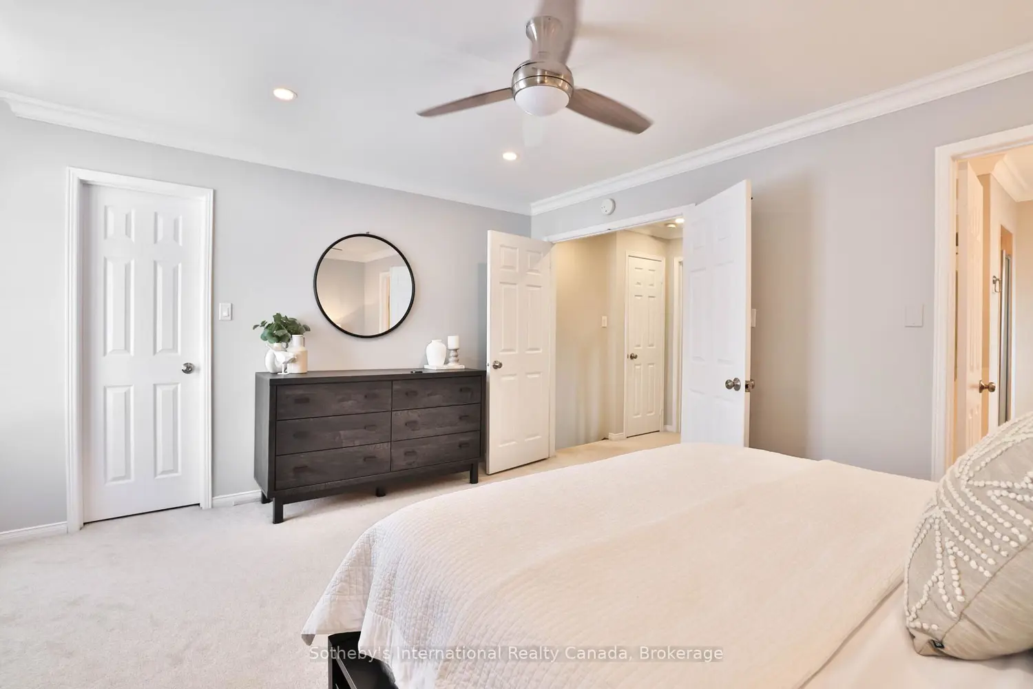 Additional image 9 of 5255 Lakeshore Road 7