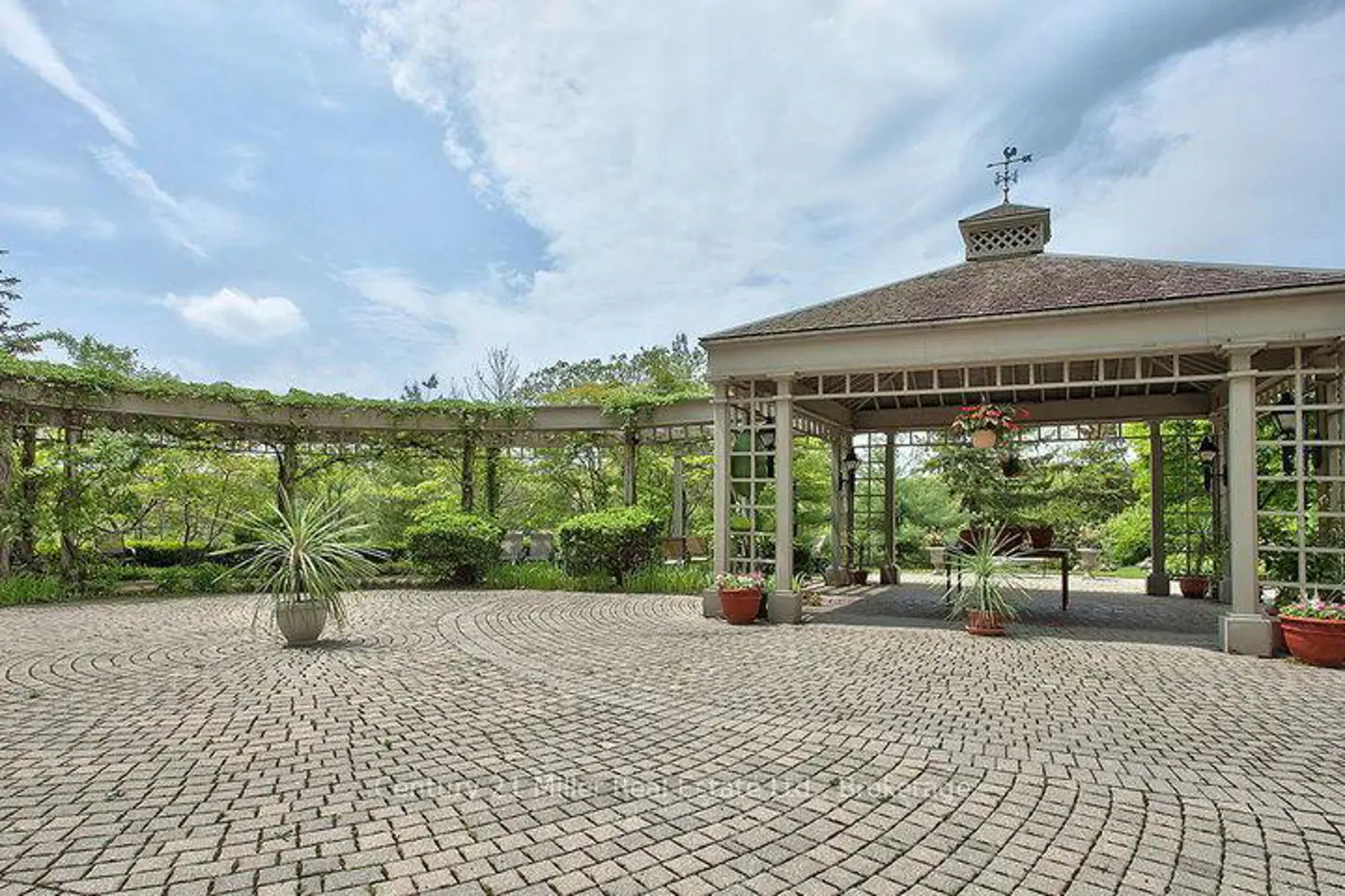 Additional image 18 of 2511 Lakeshore Road 319