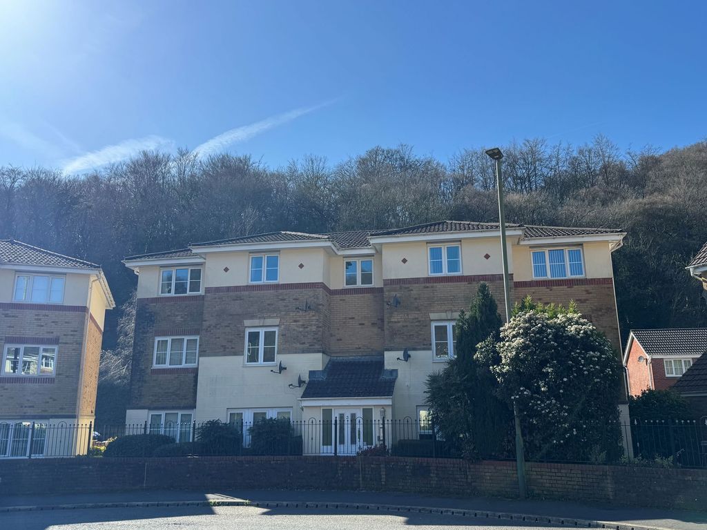 Additional image 16 of 2 bed flat for saleCoed Celynen Drive, Abercarn NP11