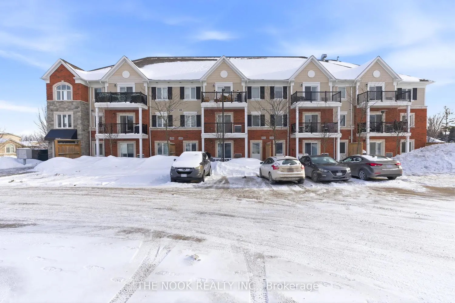 910 Wentworth Street 301