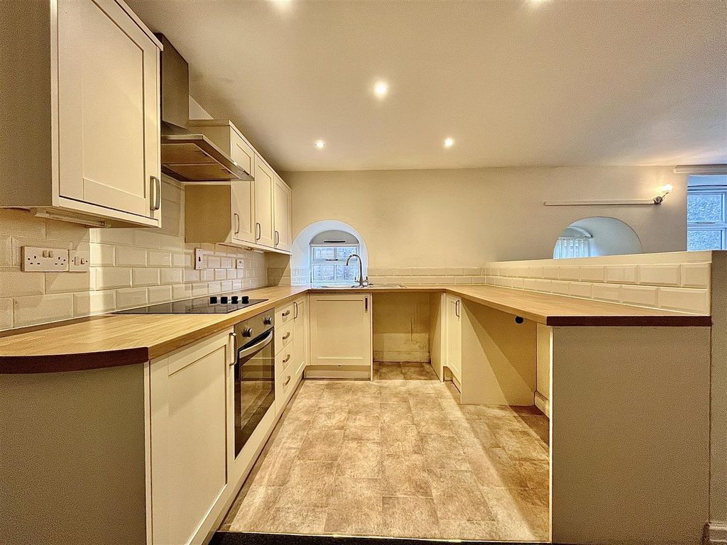 Additional image 10 of 2 bed flat for saleCopse Cross Street, Ross-On-Wye HR9