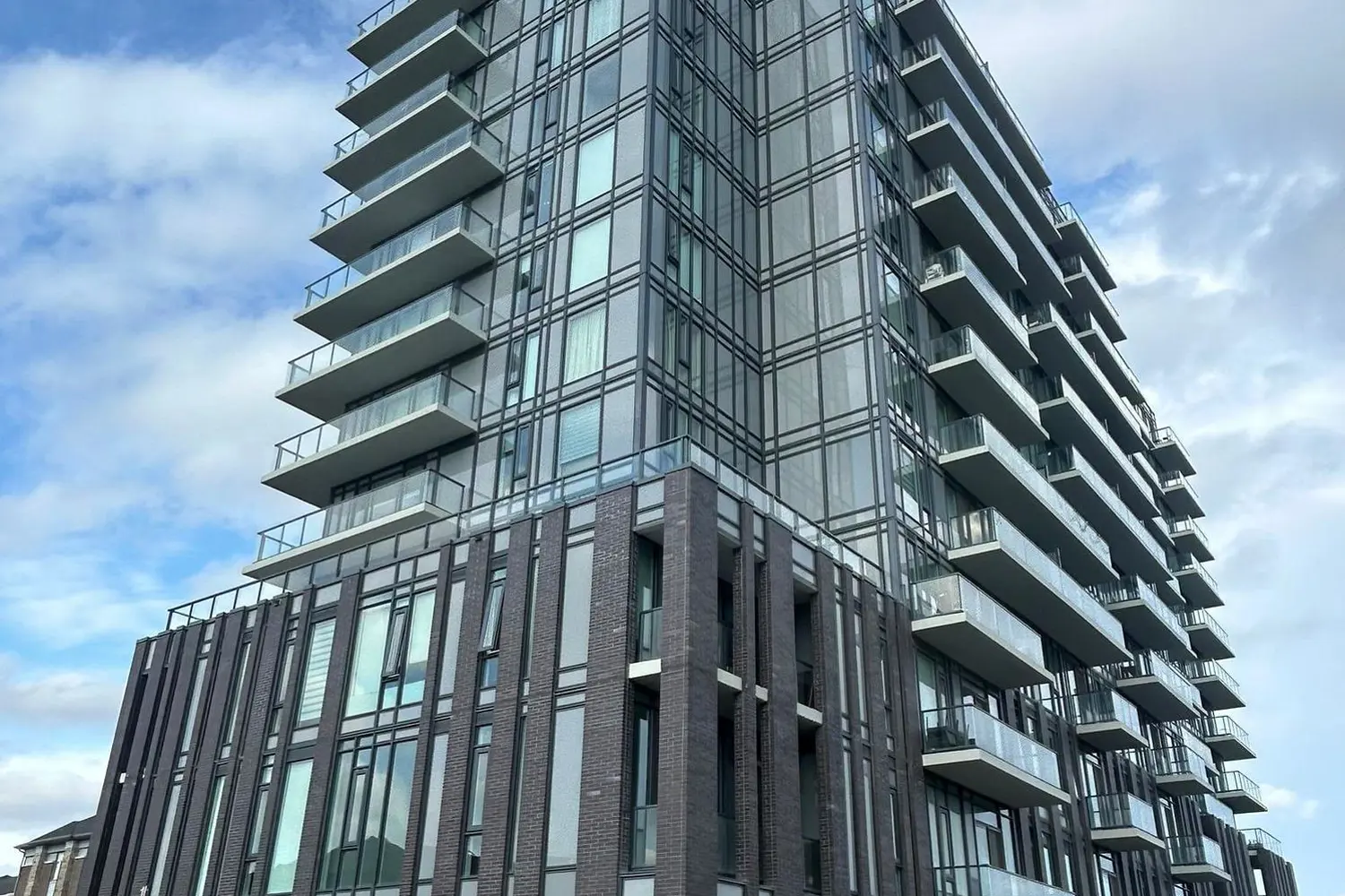 225 Veterans Drive 1203