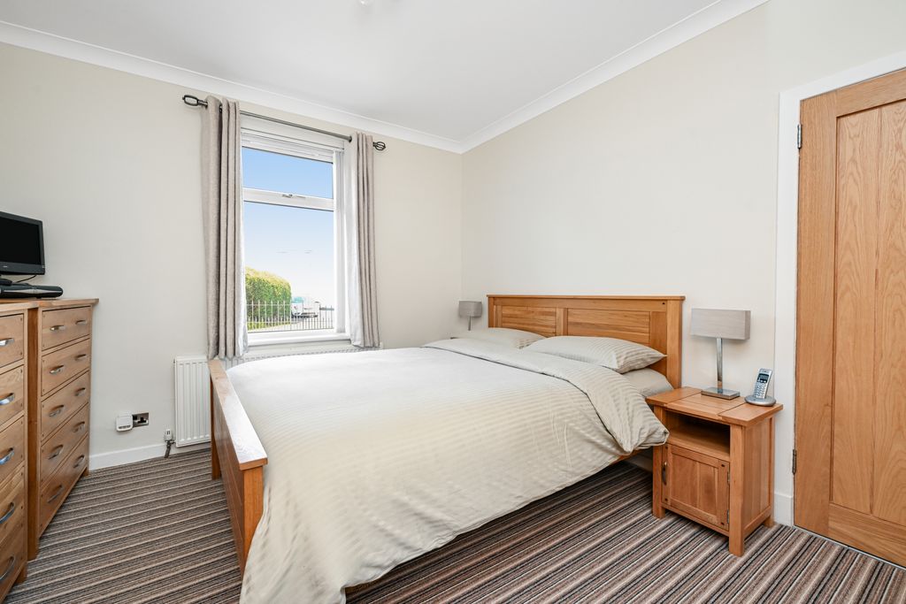 Additional image 9 of 3 bed flat for sale36 Hunter Terrace, Loanhead EH20