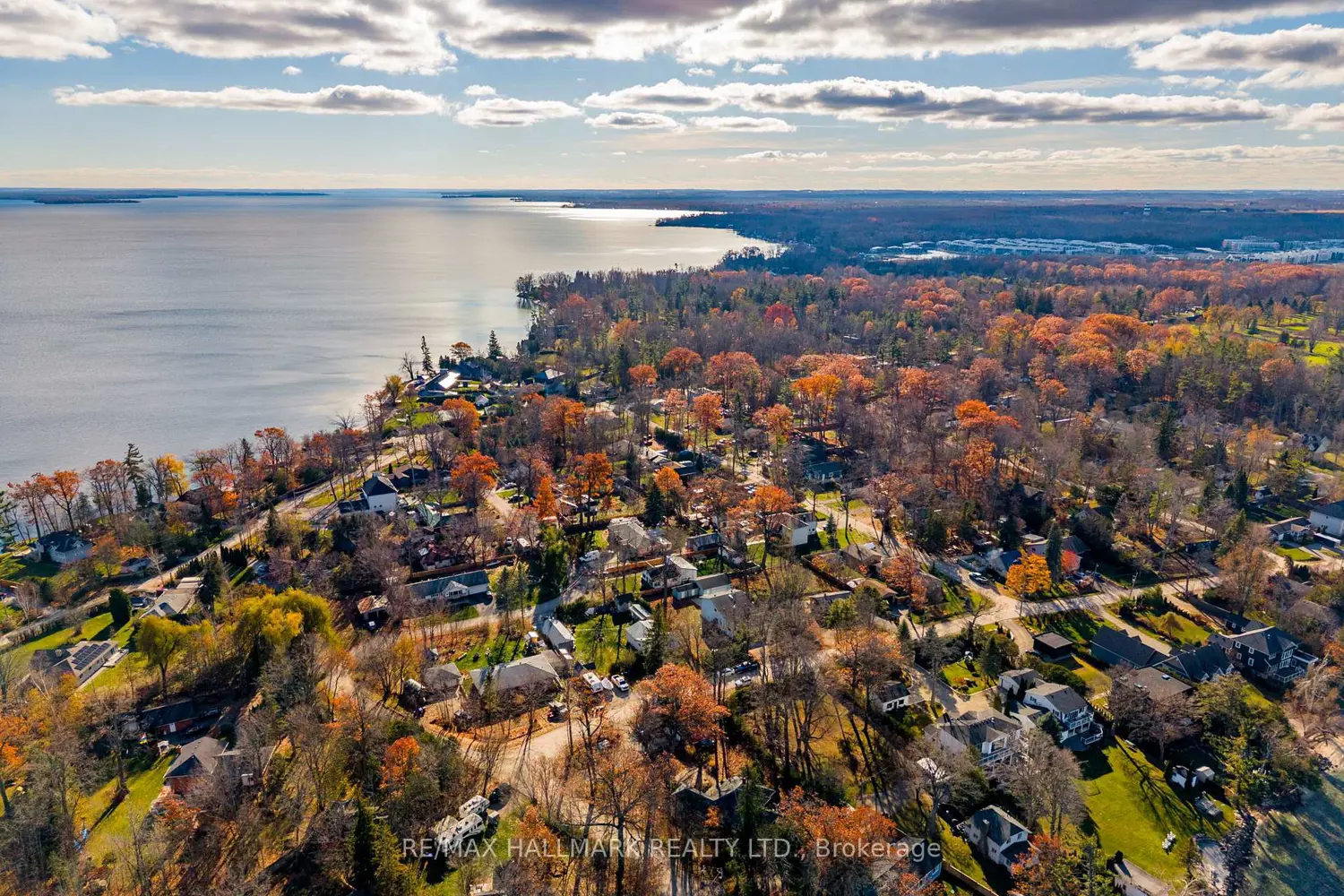 Additional image 18 of 43 Lakeside Drive