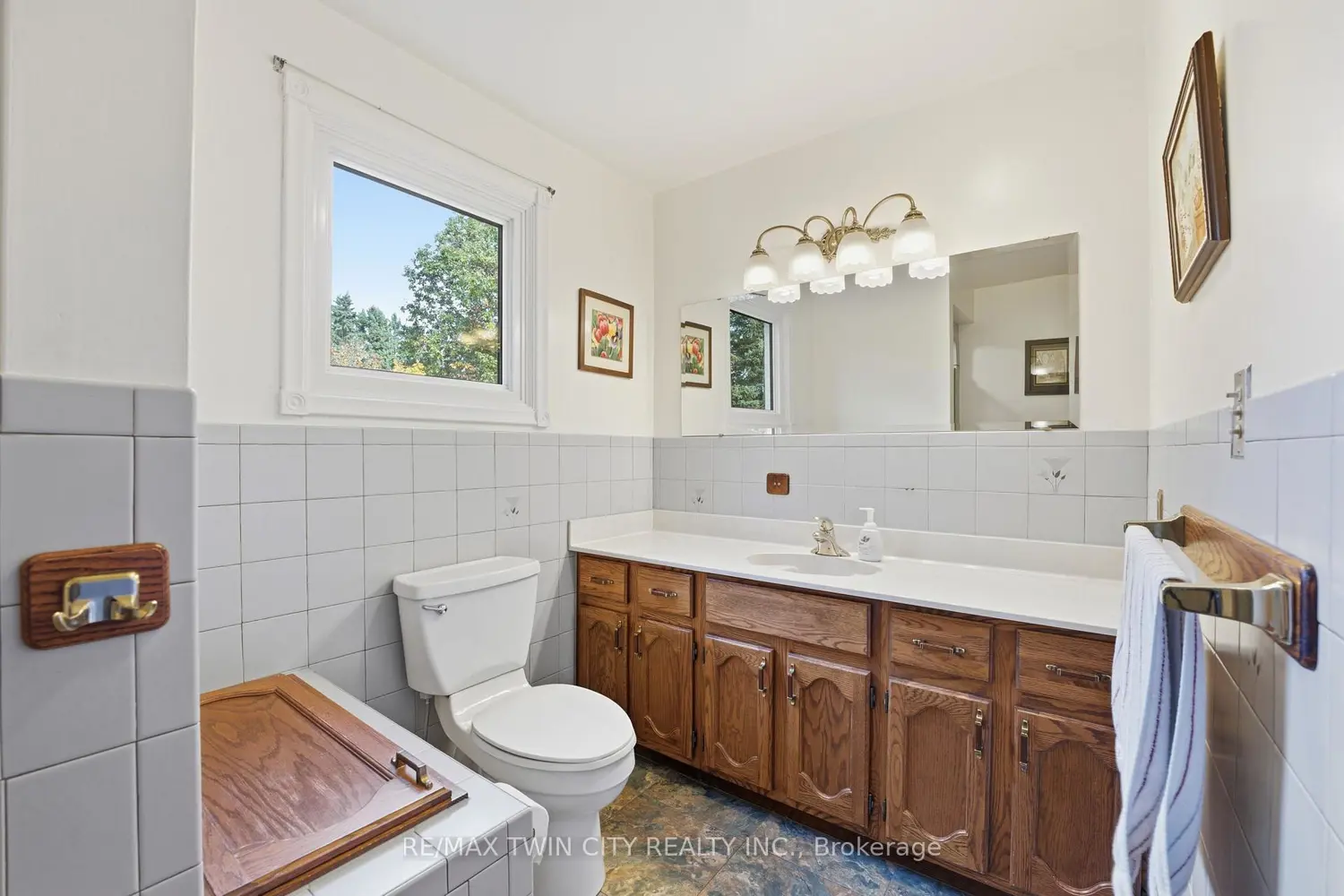 Additional image 7 of 24 River Road