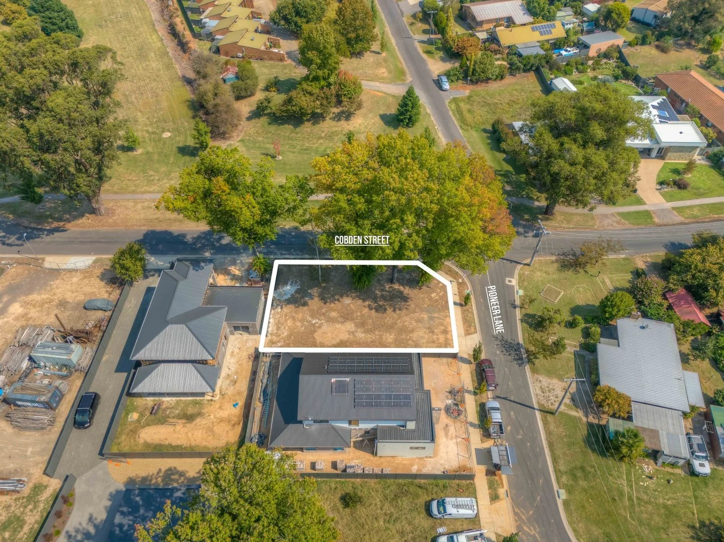 12 Pioneer Lane, Bright VIC 3741