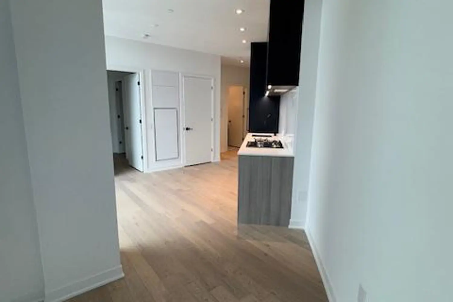 Additional image 6 of 2625 Dundas Street 809