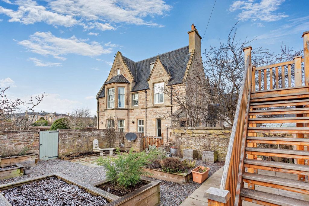 Additional image 2 of 6 bed semi-detached house for saleLadies Walk, Inverness, Highland IV2
