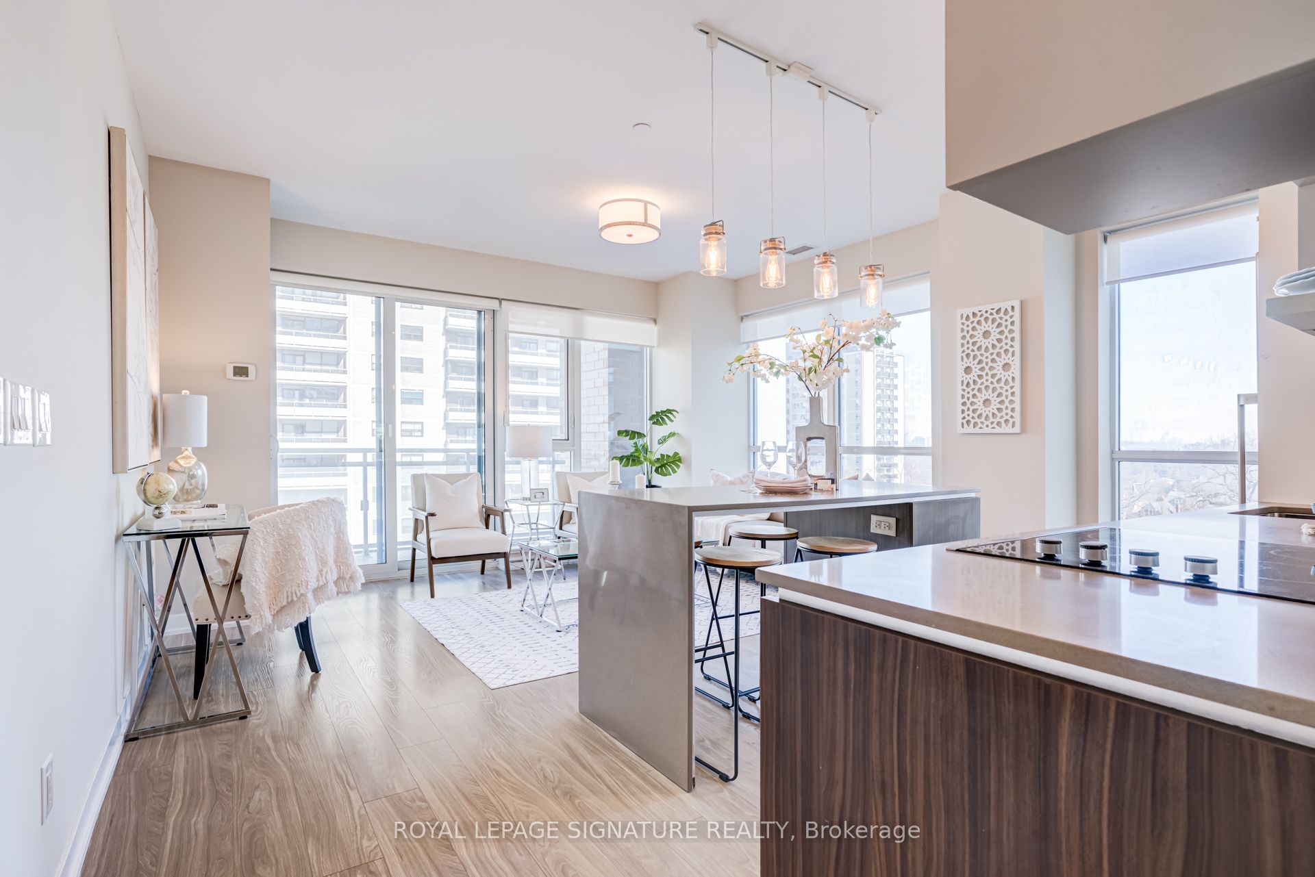 Additional image 6 of 836-1830 Bloor Street W, Toronto, ON, M6P 0A2