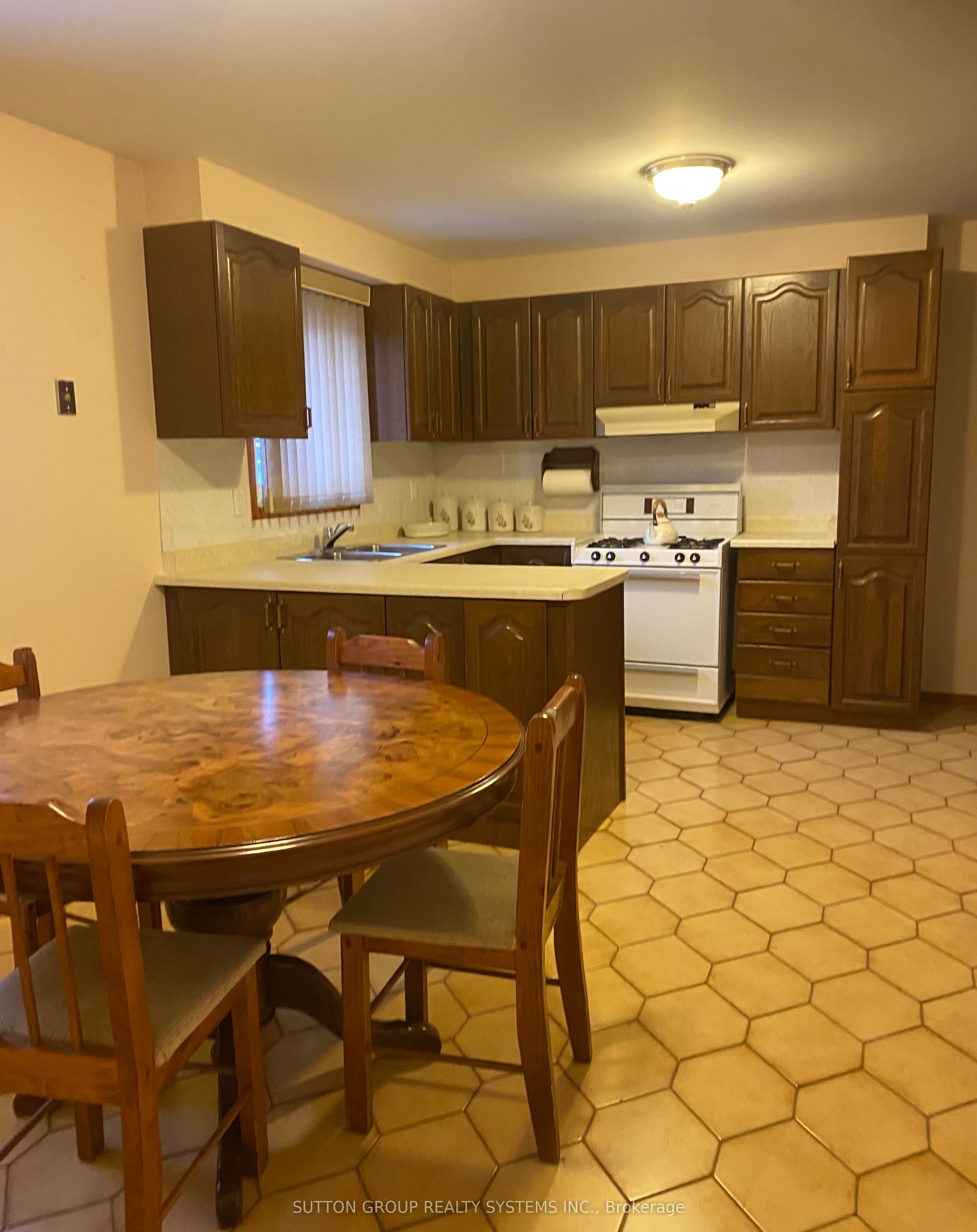 Additional image 5 of 125 Sentinel Road, Toronto, ON, M3J 3G7