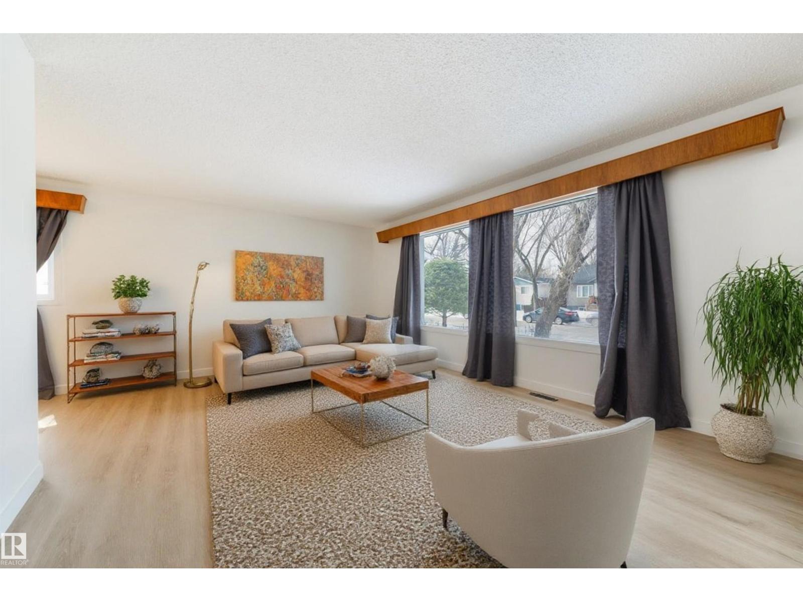 Additional image 3 of 9613 151 Street NW, Edmonton, AB, T5P1S5