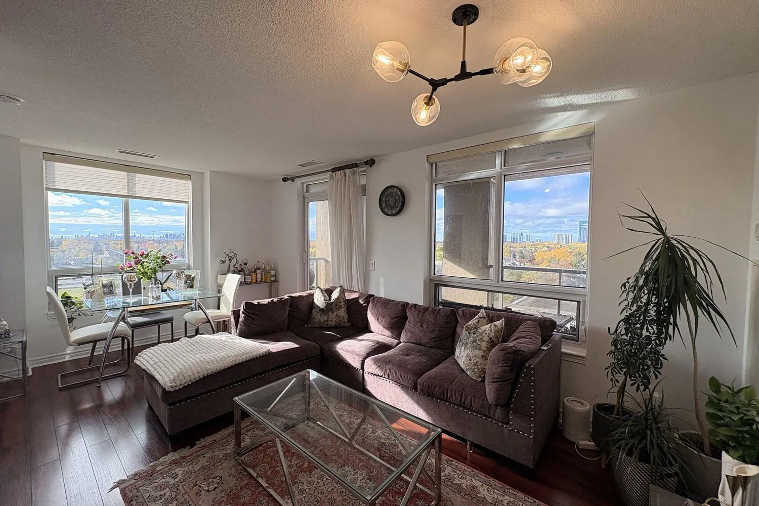 Additional image 2 of 18 Kenaston Gardens 712
