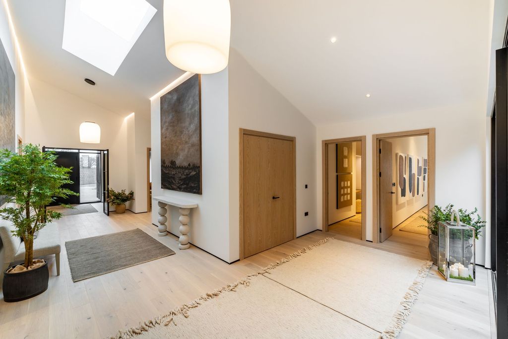 5 bed barn conversion for saleHartfield Road, Cowden TN8 photo 2