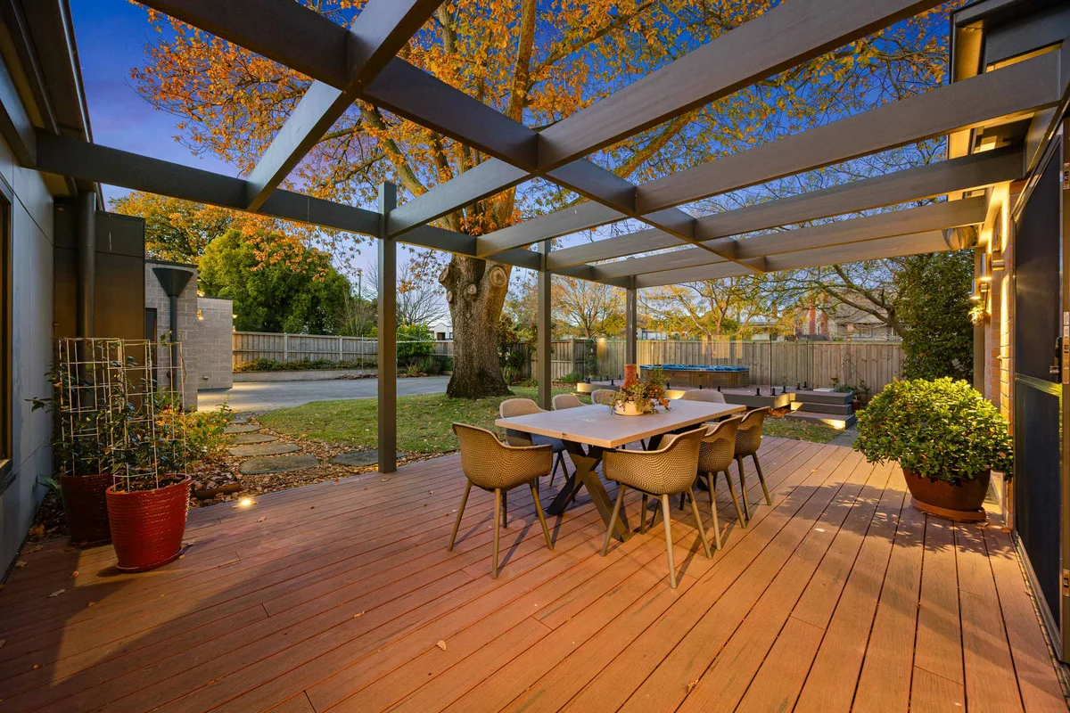 Additional image 27 of 302 Wendouree Parade, Lake Wendouree VIC 3350