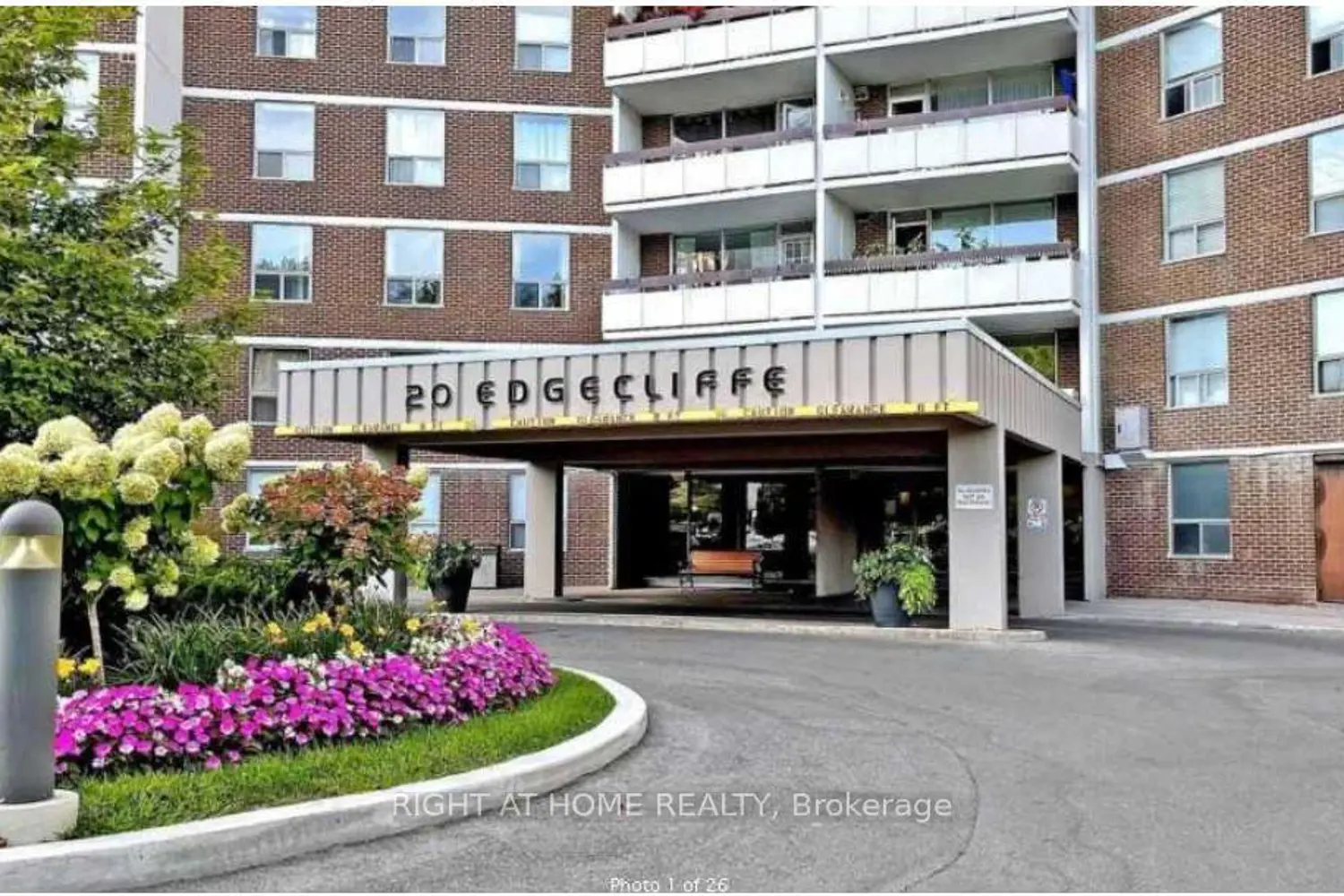 20 Edgecliff Golfway 1403